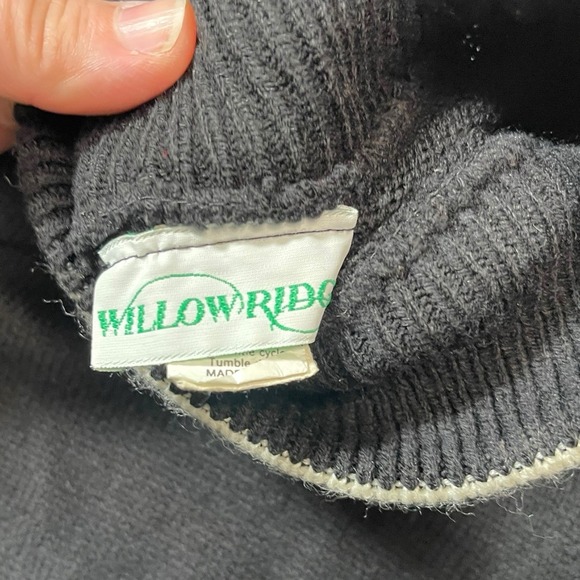 Vintage Willow Ridge Medium Black Sweter Cream Hemlines Embroidered Old Money - Picture 9 of 12